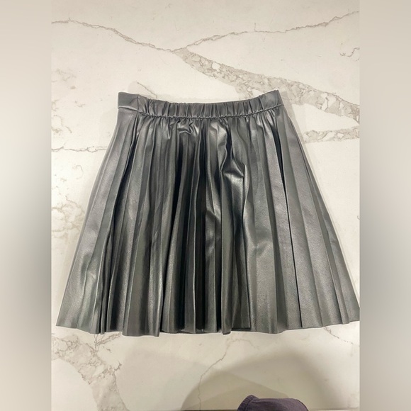 ZARA girl pleated skirt size 13-14 - Picture 2 of 3